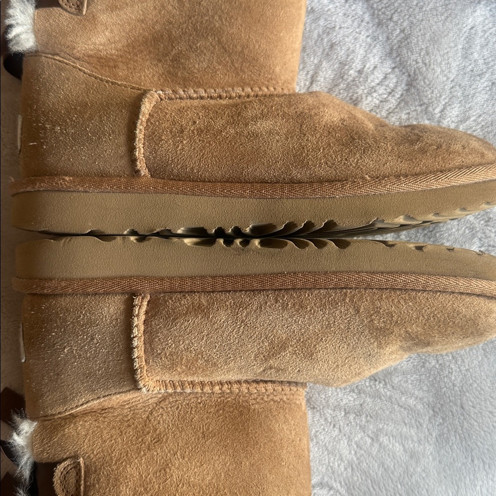 Youth/Kids Ugg Bailey Bow II Boot - Picture 7 of 10